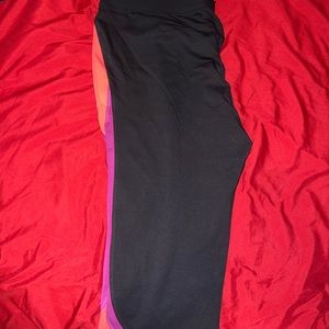 Plus Size Livi Cropped Leggings